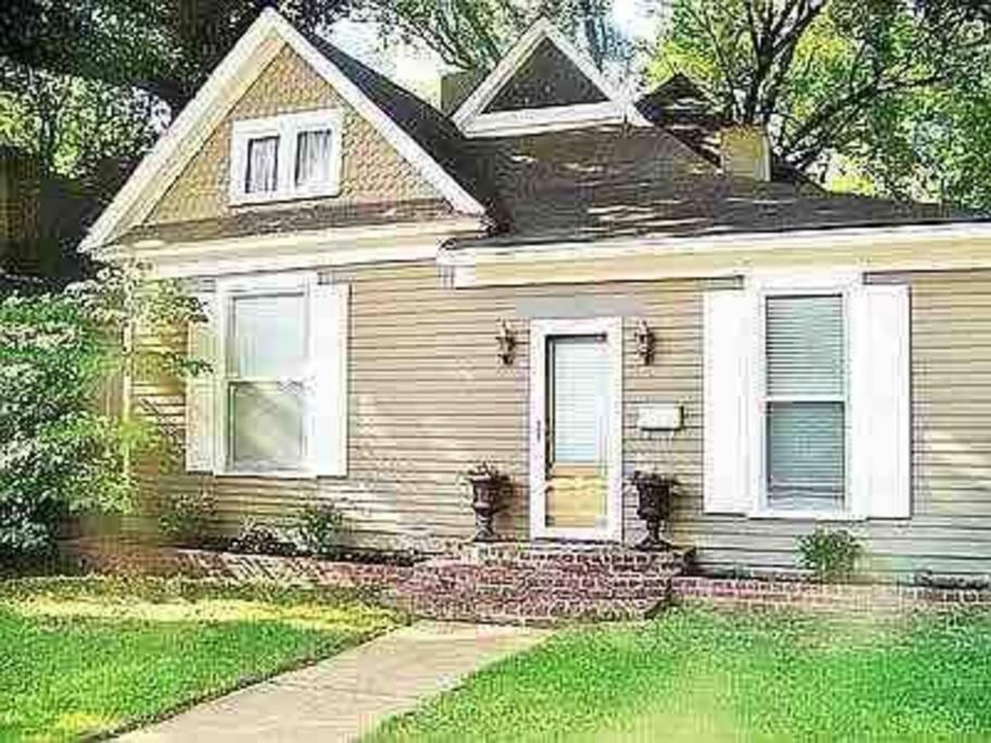 Large Historical Home W/ Fire Pit, Chef Kitchen. Memphis Esterno foto