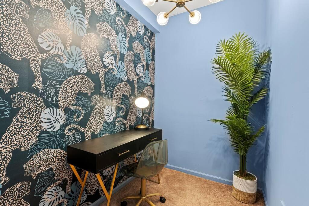 Large Historical Home W/ Fire Pit, Chef Kitchen. Memphis Esterno foto