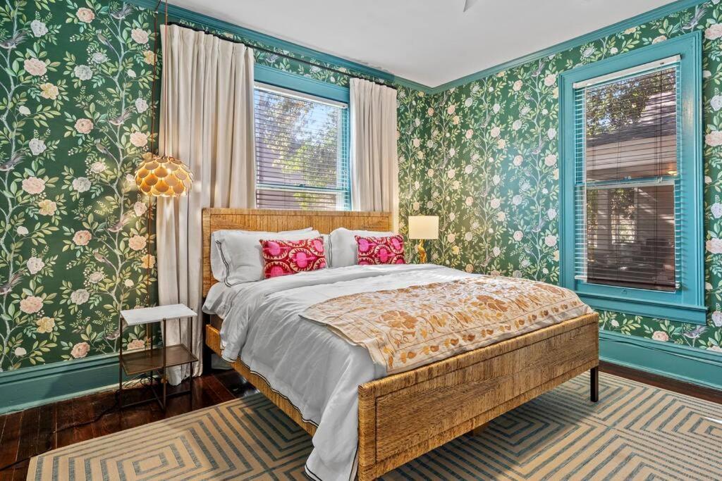 Large Historical Home W/ Fire Pit, Chef Kitchen. Memphis Esterno foto